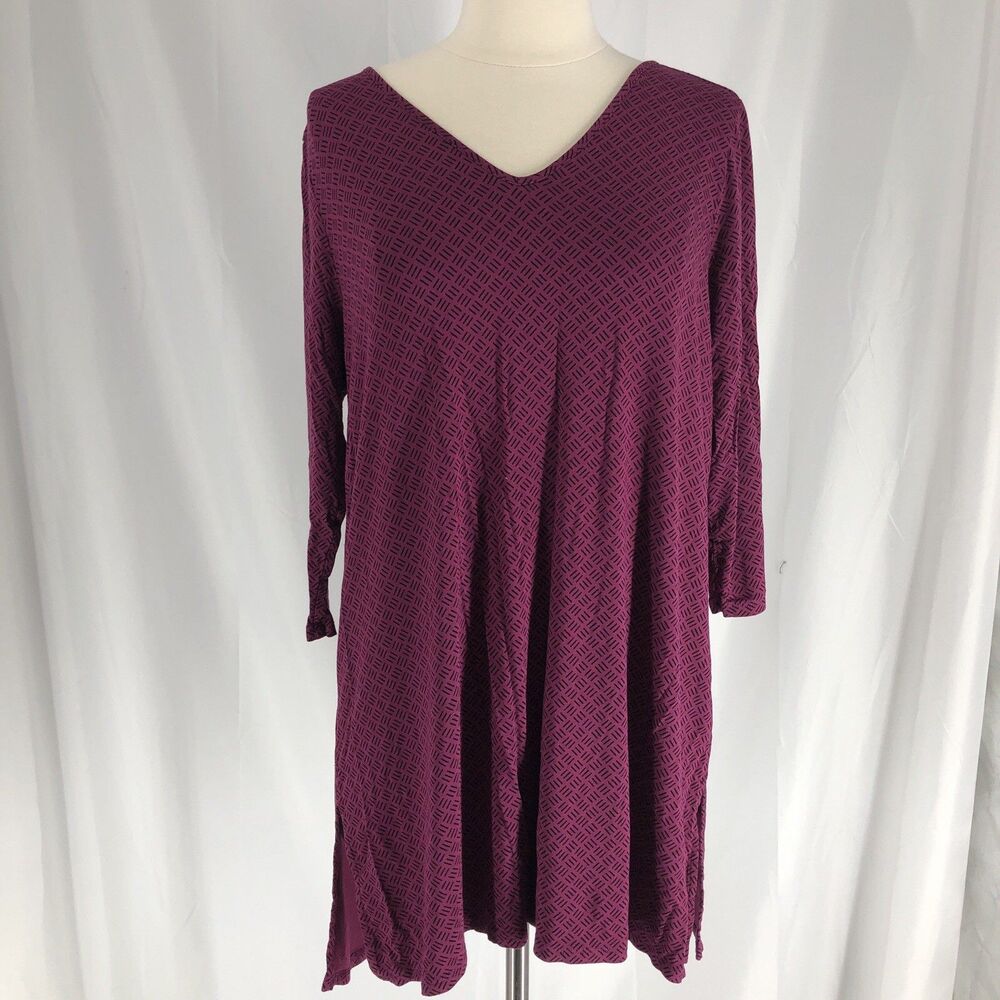 J Jill Wearever Shirt Womens MTall Pink Geometric V Neck 3/4 Sleeve Tunic Top